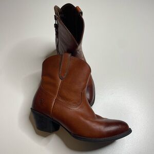 Ariat Two24 Darla Brown Leather Ankle Zip Up Bootie Women 9B US Pointed Toe